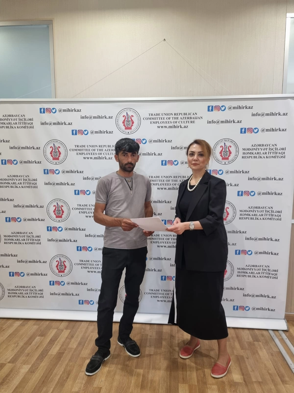 MİHİ üzvlərinə 28 May Müstəqillik Gününə həsr olunmuş konsertə və 1 İyun Uşaqların beynəlxalq Müdafiəsi Gününə özəl sirk biletləri təqdim olunub.